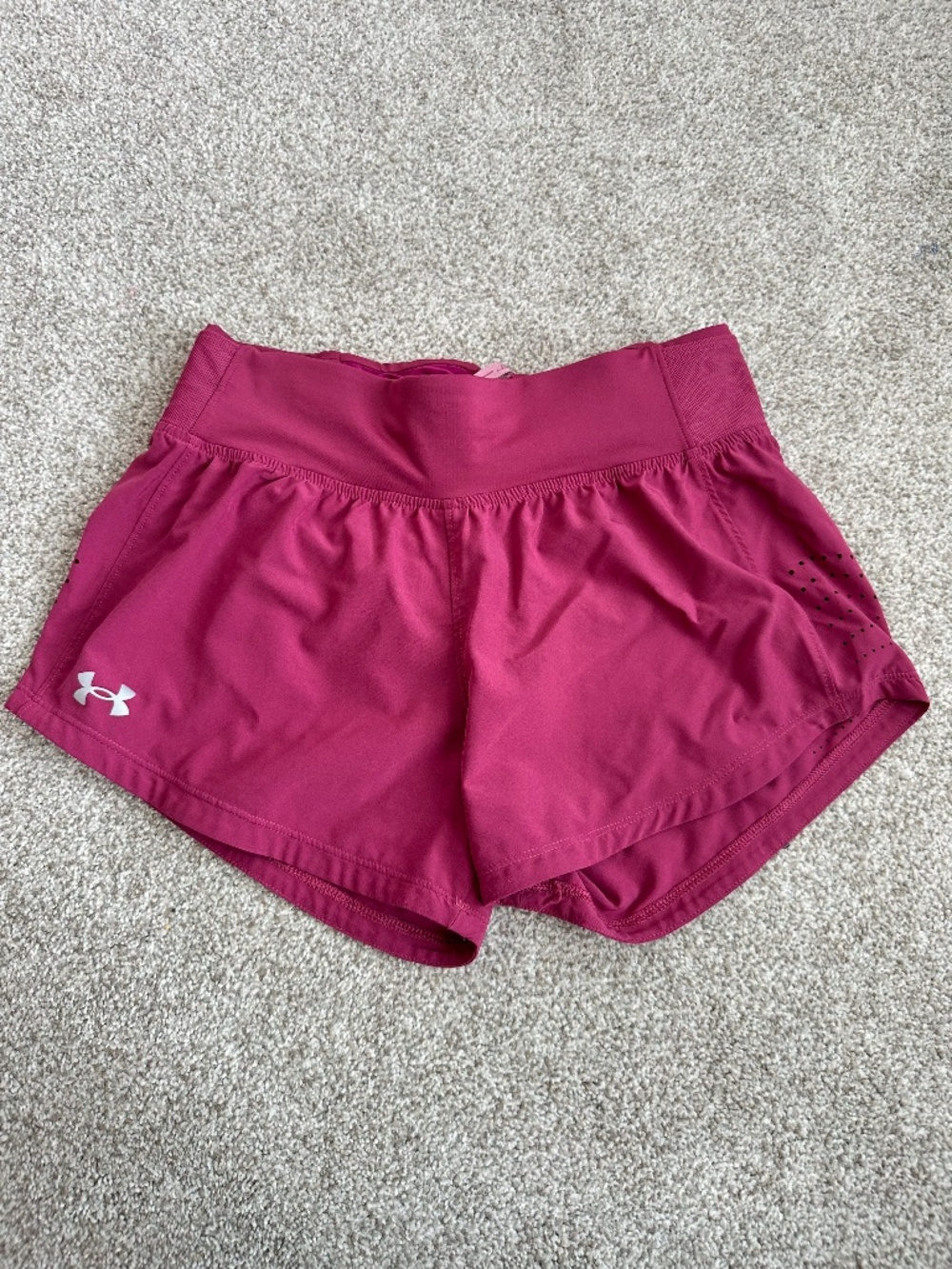 Under Armour Launch Perf Speedpocket 3" Running Shorts Pink Small